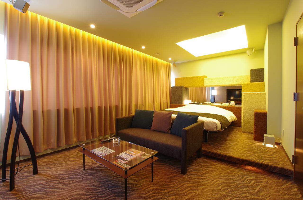 Blue Hotel Octa (Adults Only) Sapporo Exterior foto